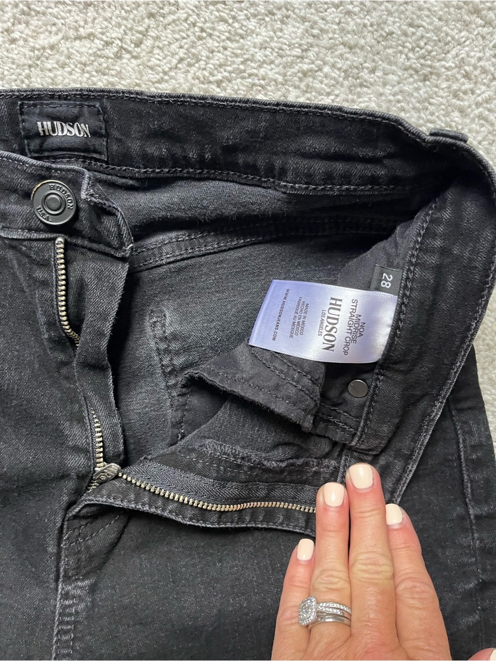 Hudson Jeans Women’s Black High-Rise Straight Jeans